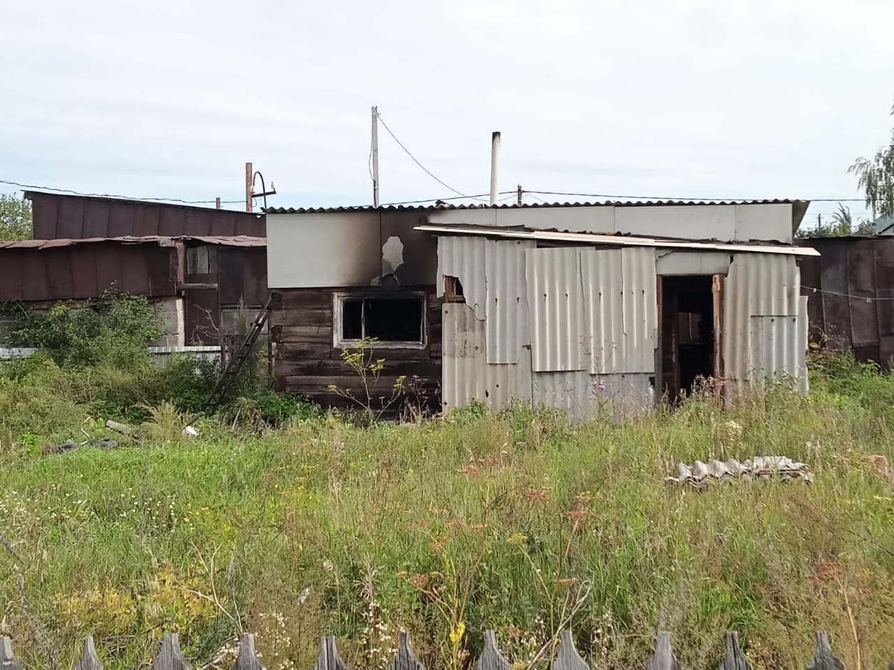 17936429-547b-4930-883b-7a8cfb6f0be8