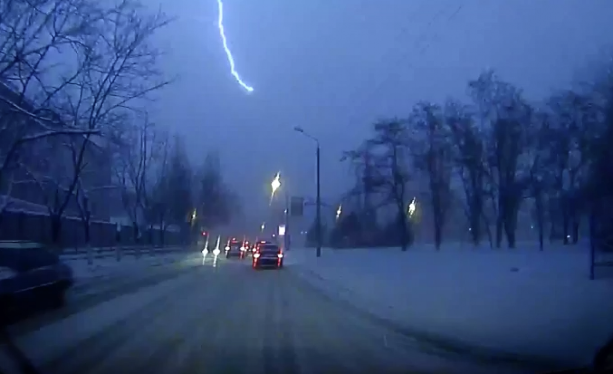 Гроза зимой gremlincom.ru