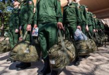 Владимир Путин подписал закон о круглогодичном призыве в армию