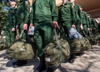 Владимир Путин подписал закон о круглогодичном призыве в армию