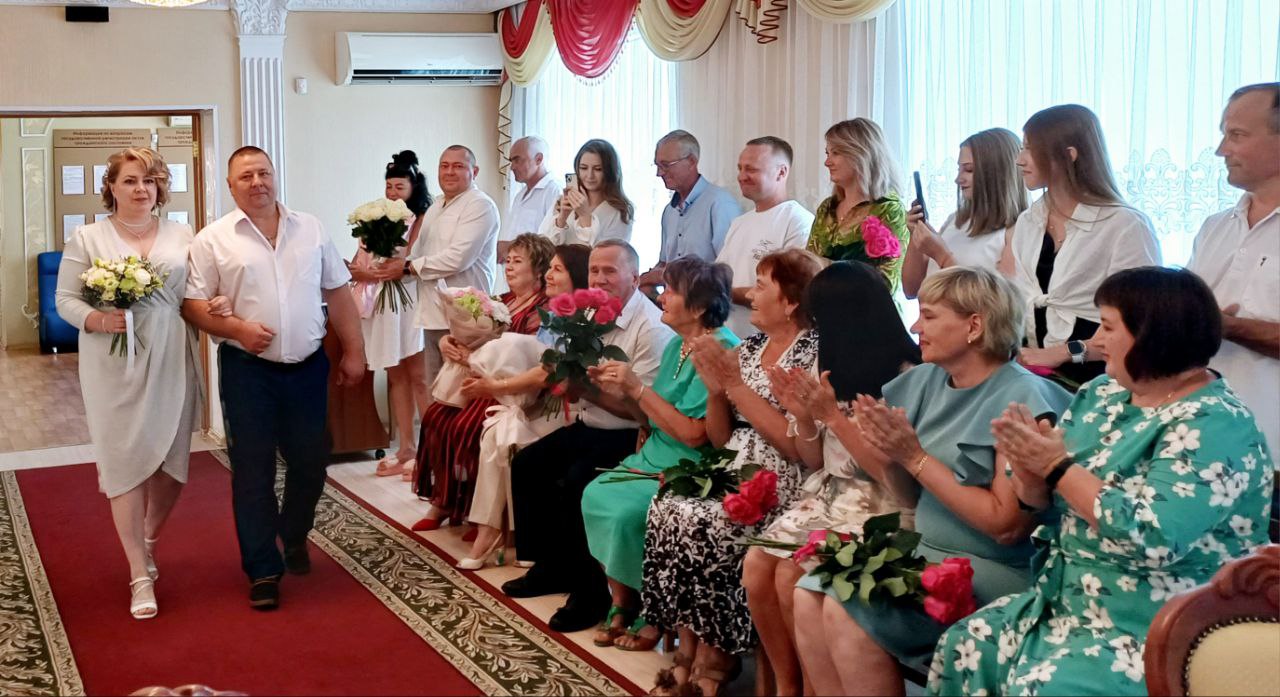 семья Лобзиных