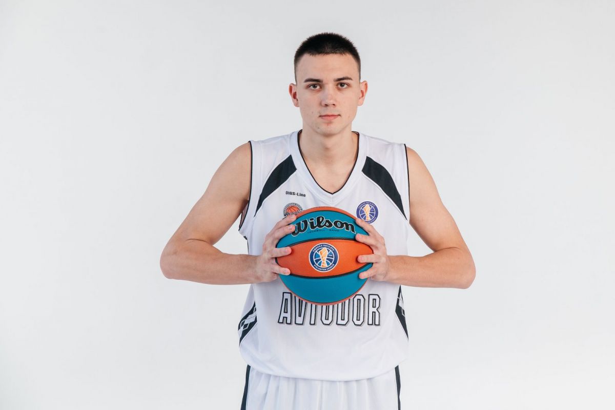 Александр Петенев