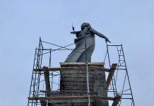 Интернет-приемная: куда делся мрамор после ремонта каменской «Родины-матери»?