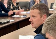 Пародия на заседание: как прошла сессия Каменского горсовета — видео