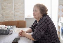 Профессия, спасающая от одиночества — рассказываем об Ирине Жуйковой, соцработнике из Камня-на-Оби