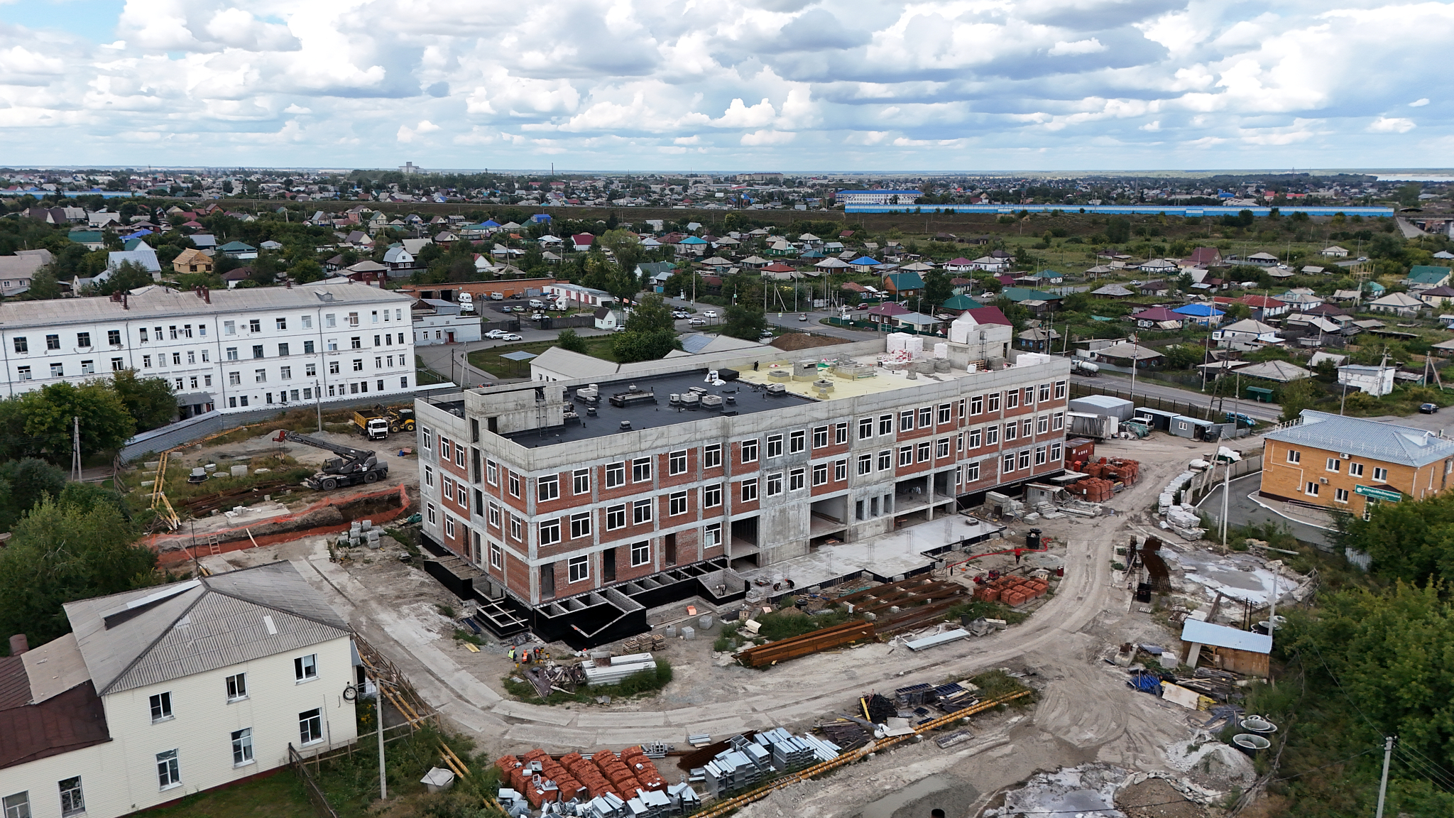 визит министра здравоохранения. новая межрайонная поликлиника